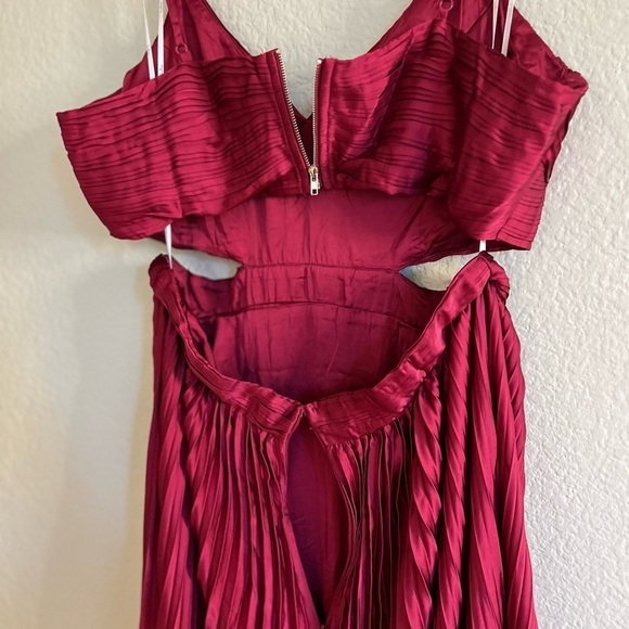 NWOT Got the Glam Plum Purple Pleated Cutout Maxi Dress - Picture 6 of 6